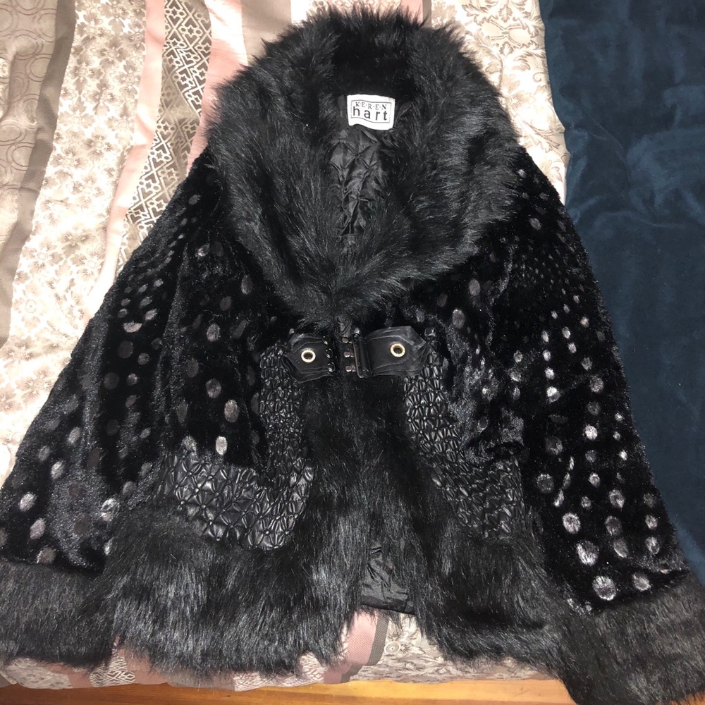Keren Hart Black Jacket